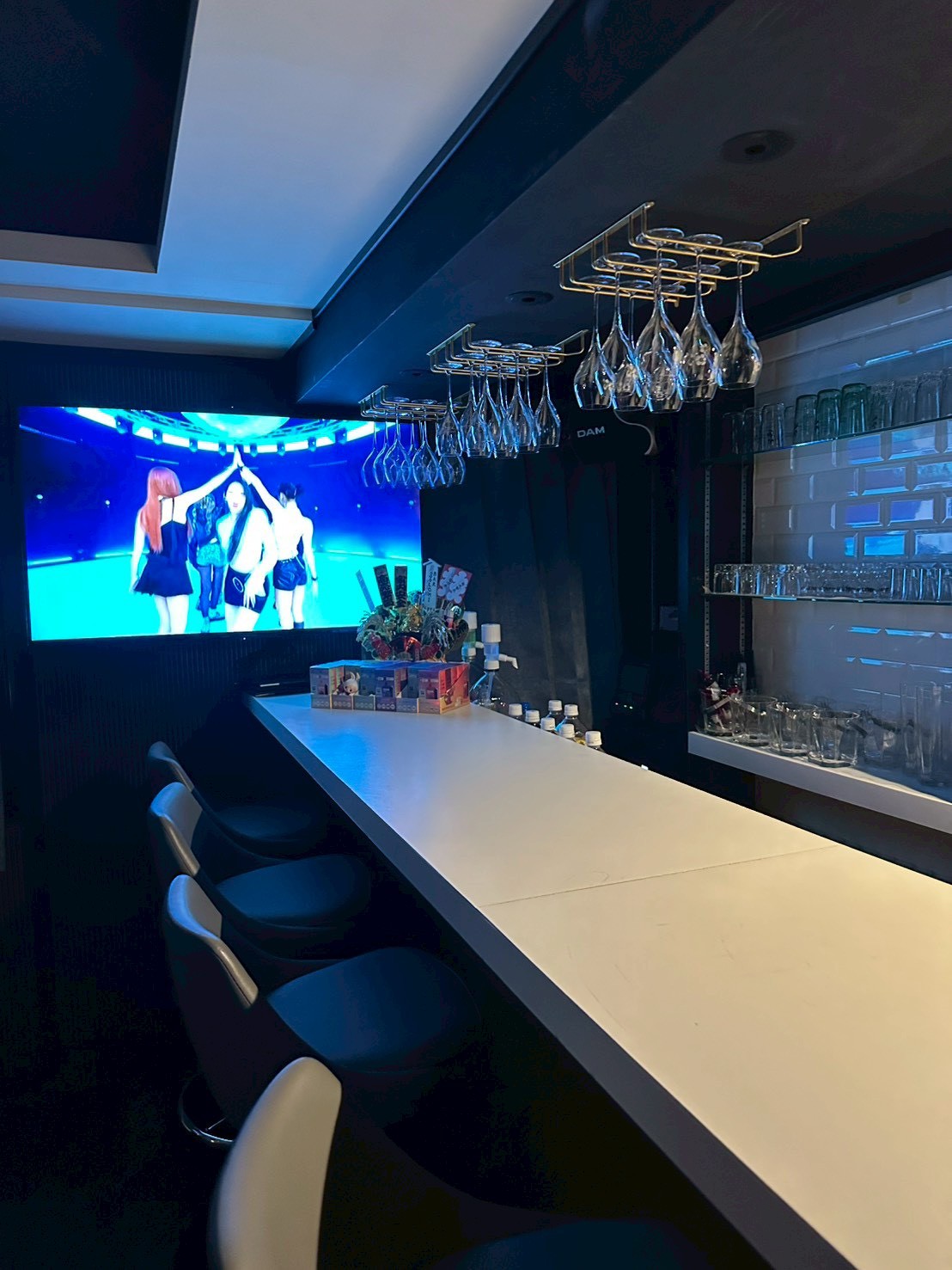 solchi（会員制BAR）